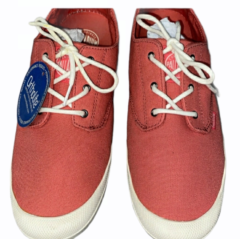 NWT Palladium Sneakers Kicks flats Shoes 6.5